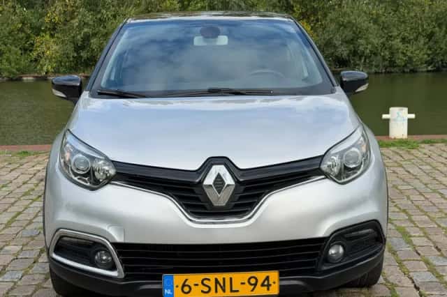 Renault Captur (2013) thumbnail 6