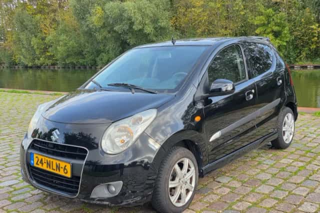 Suzuki Alto (2010) thumbnail 2