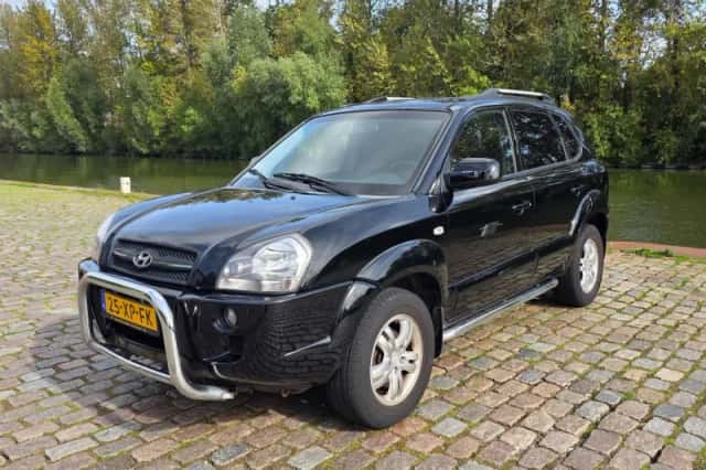 Hyundai Tucson (2007) thumbnail 2
