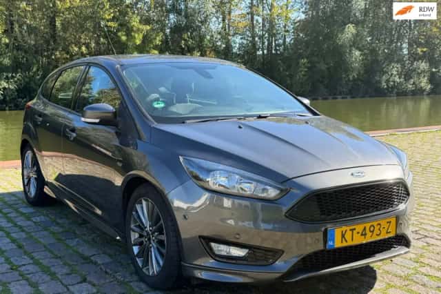Ford Focus (2016) thumbnail 1