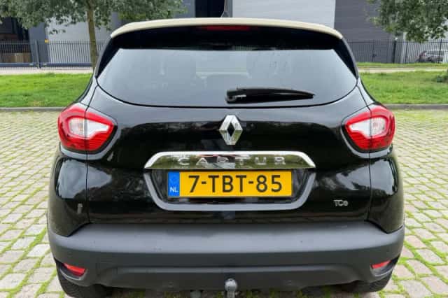 Renault Captur (2014) thumbnail 6