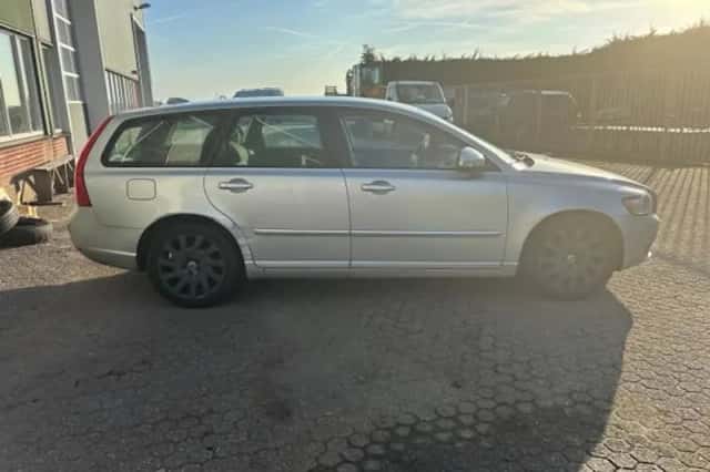 Volvo V50 (2010) thumbnail 3