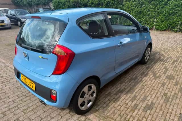 Kia Picanto (2013) thumbnail 4