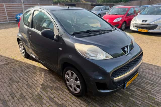 Peugeot 107 (2010) thumbnail 3