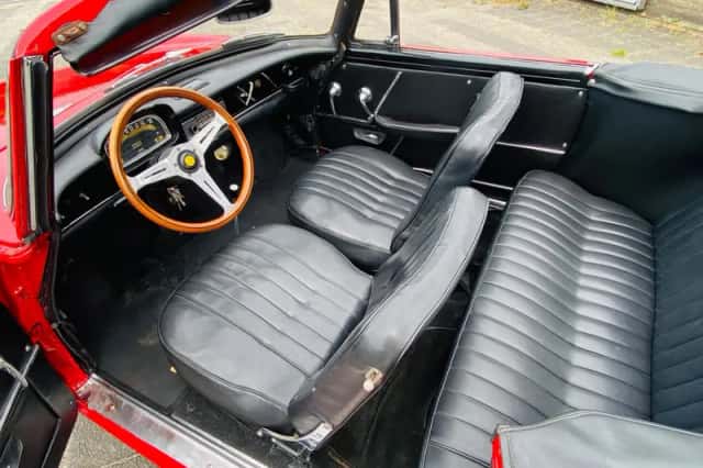 Renault Caravelle (1963) thumbnail 4