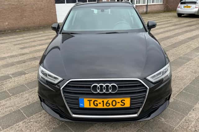 Audi A3 (2018) thumbnail 2