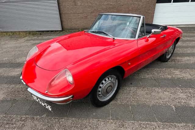 Alfa Romeo Spider (1968) thumbnail 1