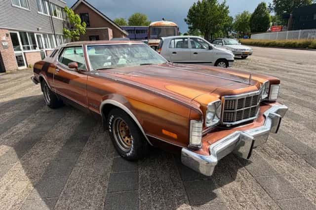 Ford Gran Torino (1975) thumbnail 3