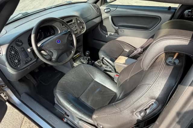Saab 9-3 (2002) thumbnail 4