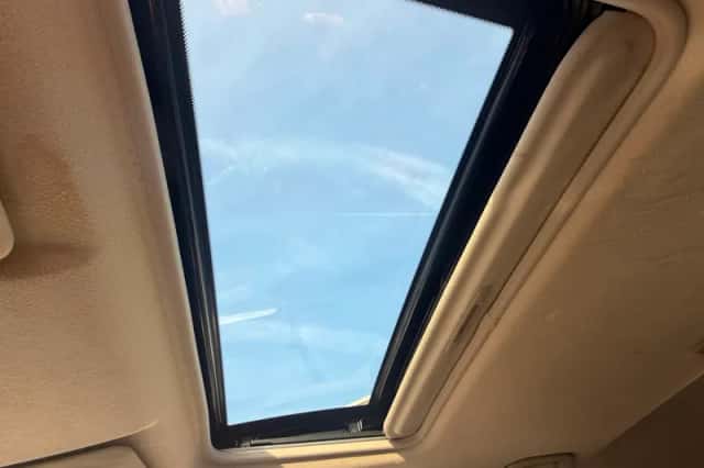 Mitsubishi Outlander (2013) thumbnail 5