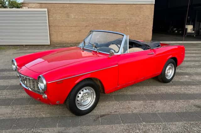 Fiat Spider (1963) thumbnail 1