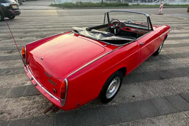 Fiat Spider (1963) thumbnail 4
