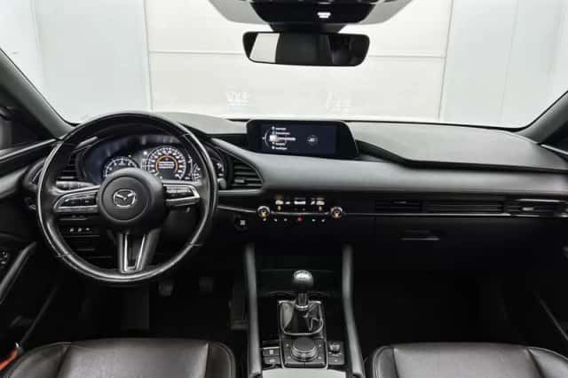 Mazda 3 (2023) thumbnail 4