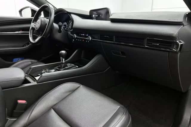 Mazda 3 (2023) thumbnail 6