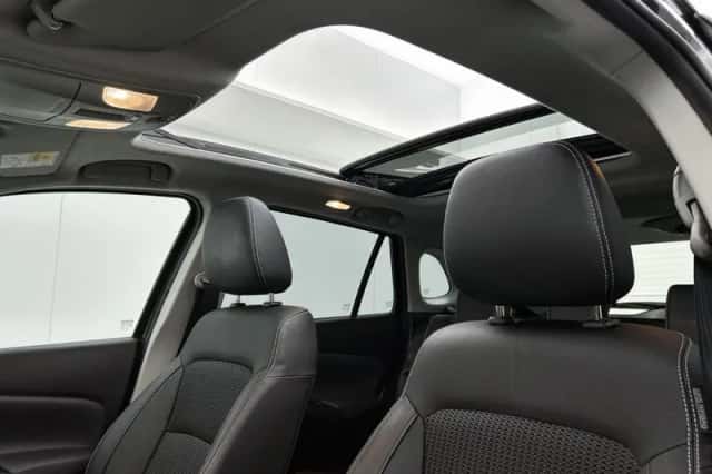 Suzuki S-Cross (2022) thumbnail 4
