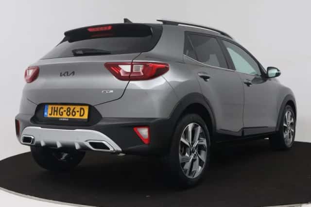 Kia Stonic (2025) thumbnail 2