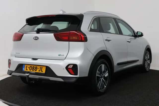 Kia Niro (2021) thumbnail 2