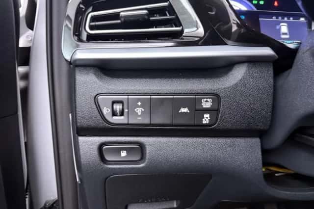 Kia Niro (2021) thumbnail 4