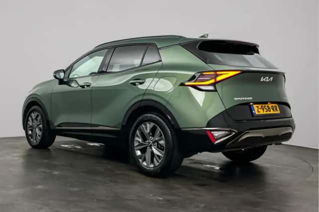 Kia Sportage (2024) thumbnail 3