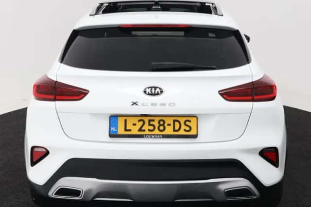 Kia XCeed (2021) thumbnail 6