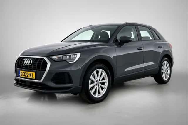 Audi Q3 (2019) thumbnail 1