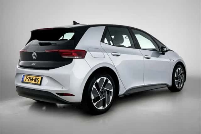 Volkswagen ID.3 (2023) thumbnail 2