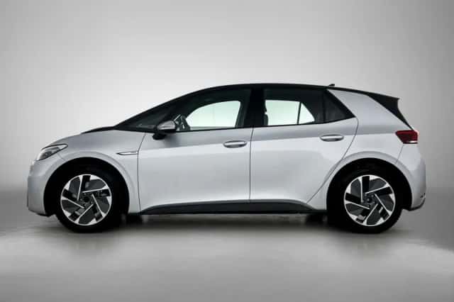 Volkswagen ID.3 (2023) thumbnail 3