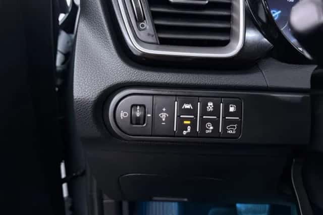 Kia Ceed Sportswagon (2023) thumbnail 5