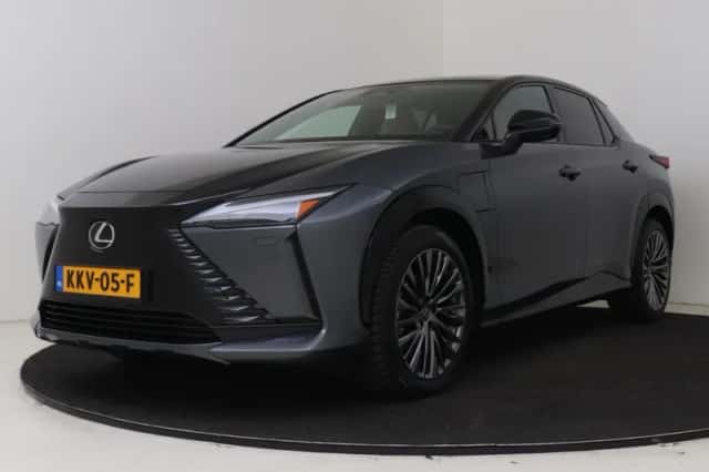 Lexus RZ (2026) thumbnail 1