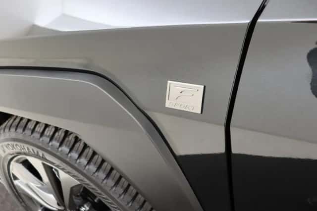 Lexus UX (2026) thumbnail 5