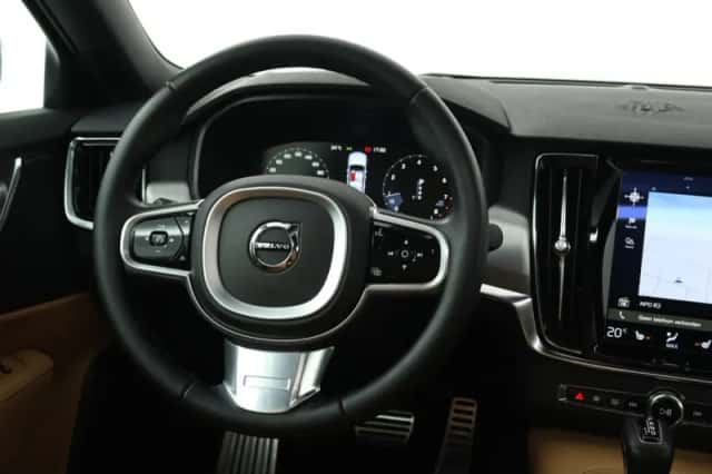 Volvo S90 (2019) thumbnail 4