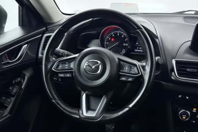 Mazda 3 (2017) thumbnail 6
