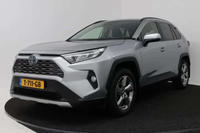 Toyota RAV4 (2021) thumbnail 1