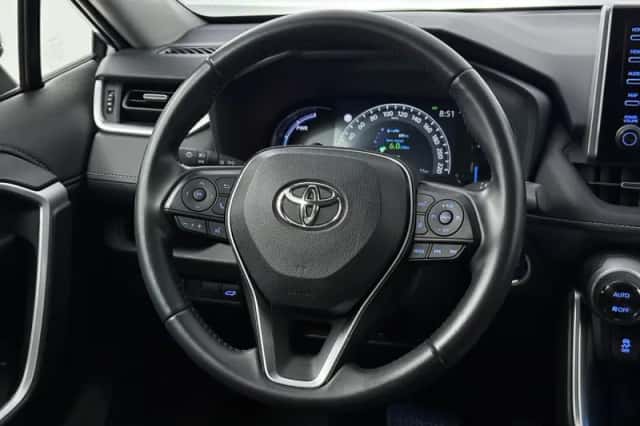 Toyota RAV4 (2021) thumbnail 6