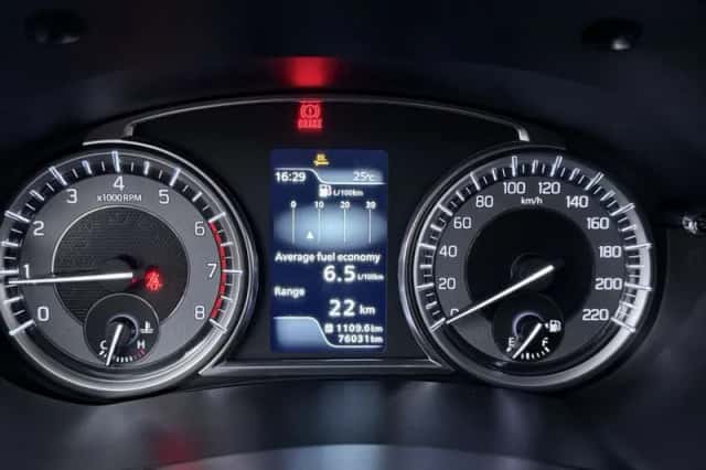 Suzuki Vitara (2020) thumbnail 6
