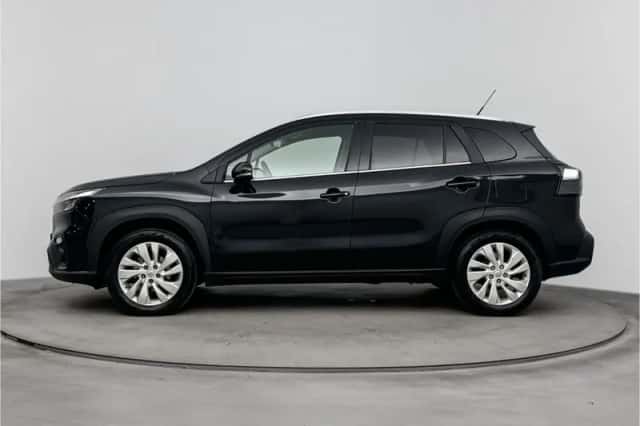 Suzuki S-Cross (2025) thumbnail 3