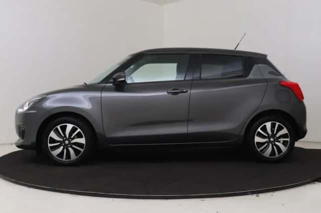 Suzuki Swift (2018) thumbnail 3