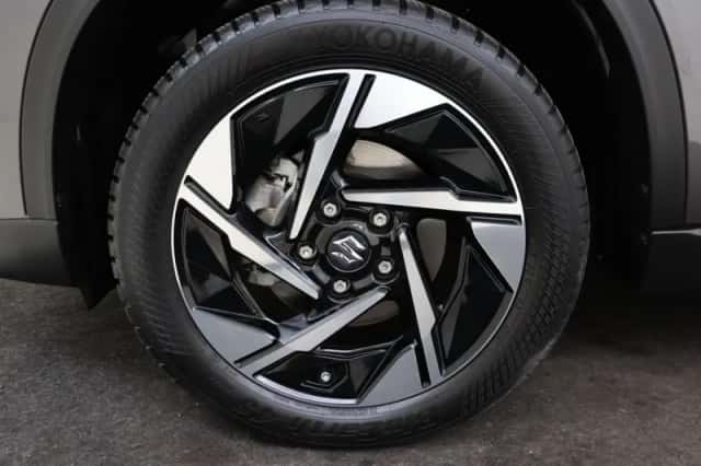 Suzuki Vitara (2025) thumbnail 5