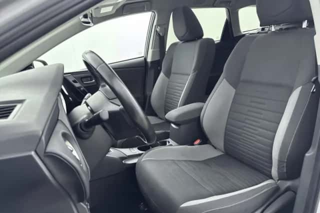 Toyota Auris (2018) thumbnail 4