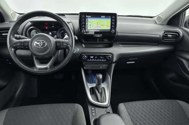 Toyota Yaris (2021) thumbnail 4