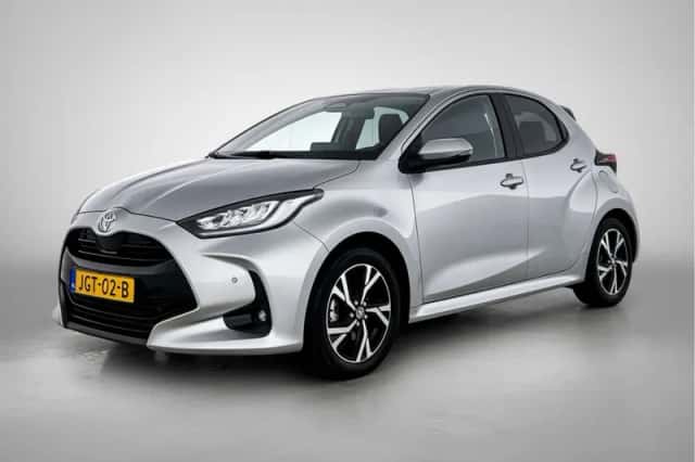 Toyota Yaris (2025) thumbnail 1