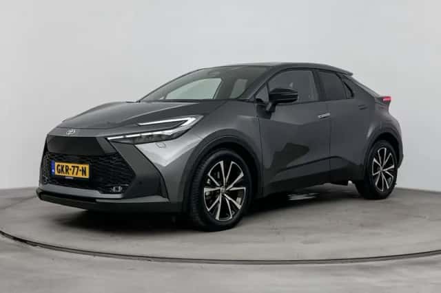 Toyota C-HR (2024) thumbnail 1