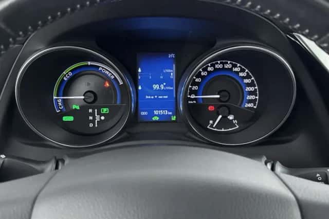Toyota Auris (2017) thumbnail 5