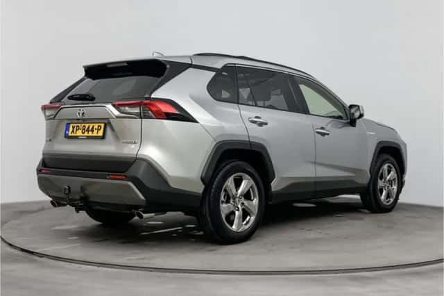 Toyota RAV4 (2019) thumbnail 2