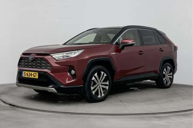 Toyota RAV4 (2021) thumbnail 1