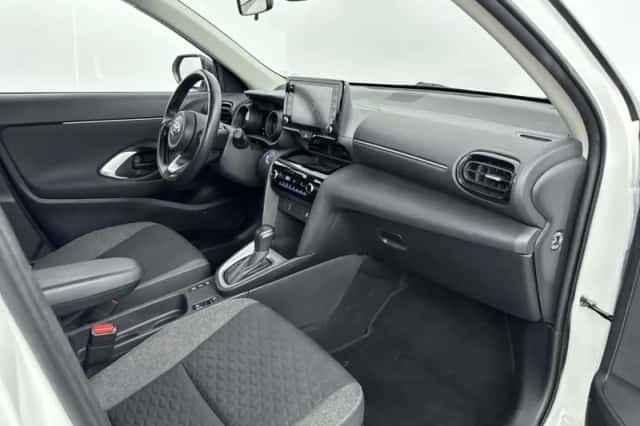 Toyota Yaris Cross (2023) thumbnail 6