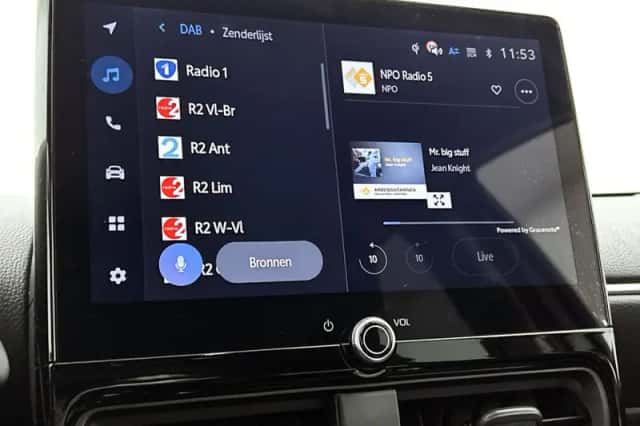 Toyota Yaris (2025) thumbnail 4