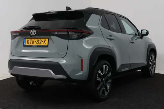 Toyota Yaris Cross (2024) thumbnail 2