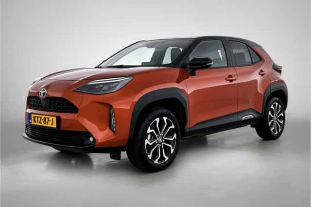 Toyota Yaris Cross (2023) thumbnail 1