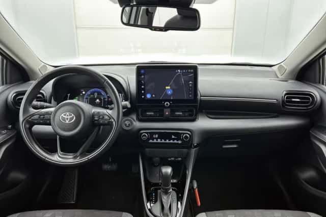 Toyota Yaris (2025) thumbnail 4
